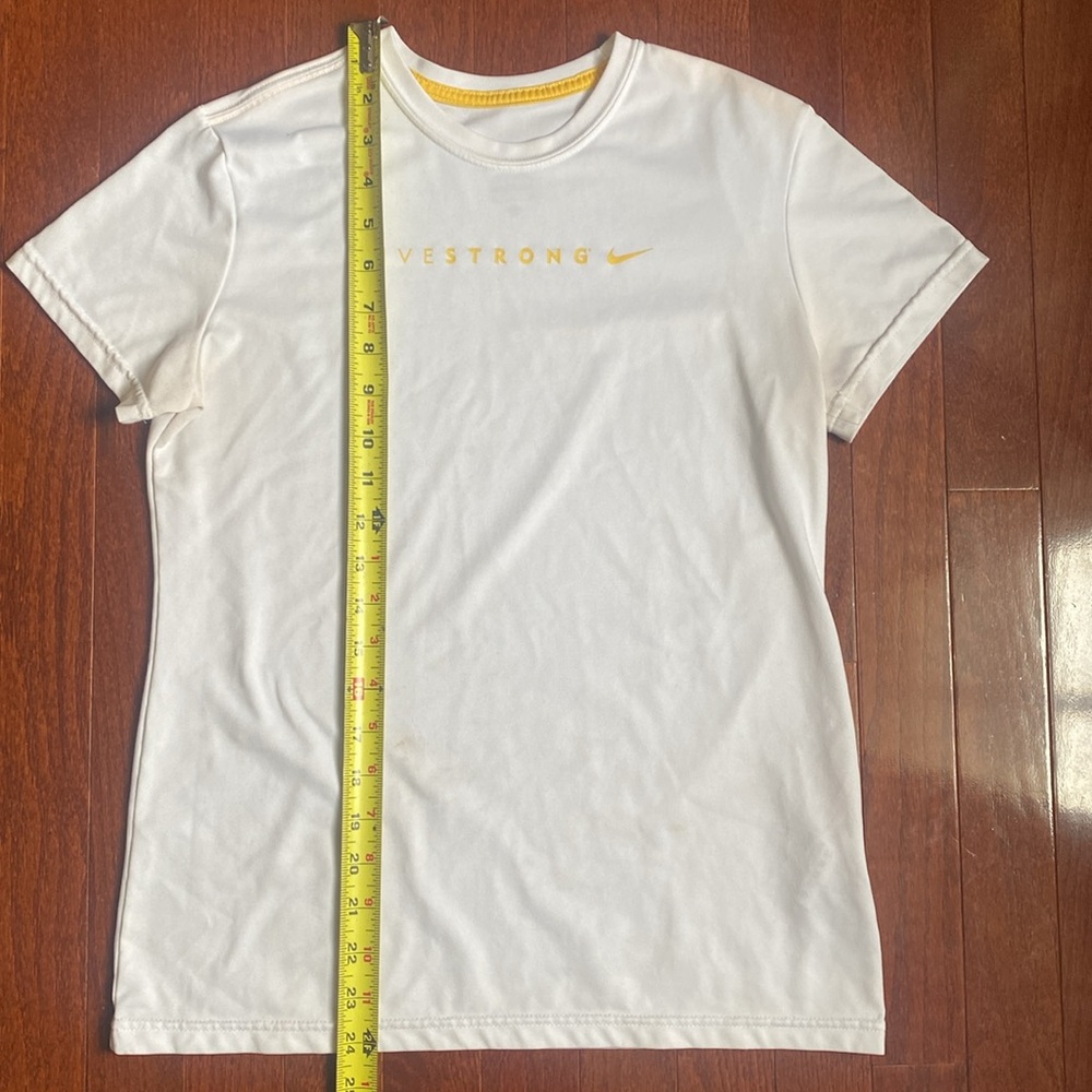 Nike Dri-Fit LIVESTRONG Short Sleeve Athletic T-Shirt - Picture 4 of 11